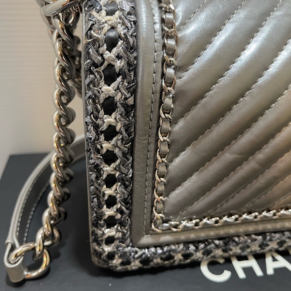 ❌SOLD❌💯Authentic Chanel Boy Chevron Jacket Flap Bag - Picture 5 of 16